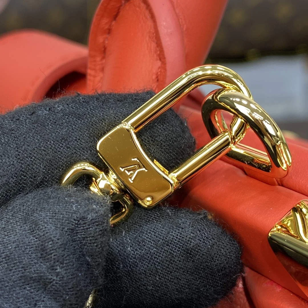 Louis Vuitton M22327 Monogram Clutch Red product view 7