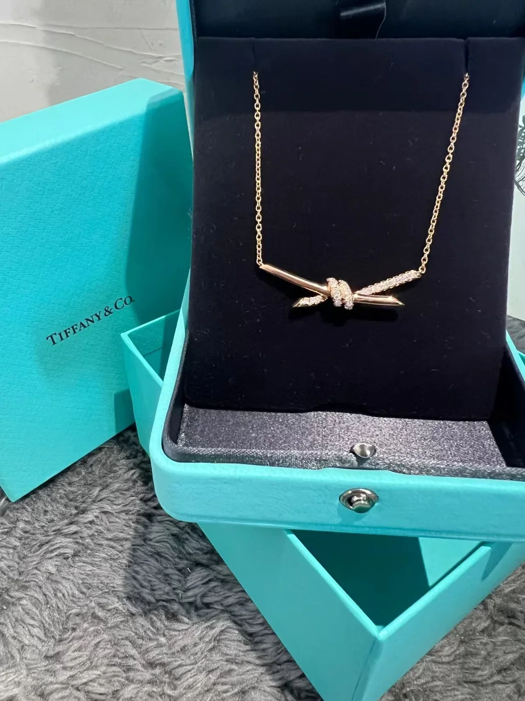 Tiffany & Co. Smooth Knot Pendant Necklace Gold-Tone product view 3