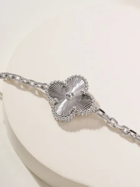 Van Cleef & Arpels Alhambra Purple Clover and Silver-Tone Knot Bracelet product view 7