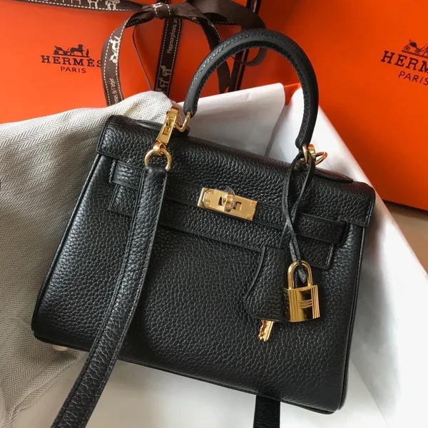 Hermes Kelly 20cm Bag In Black Clemence Leather GHW product photo