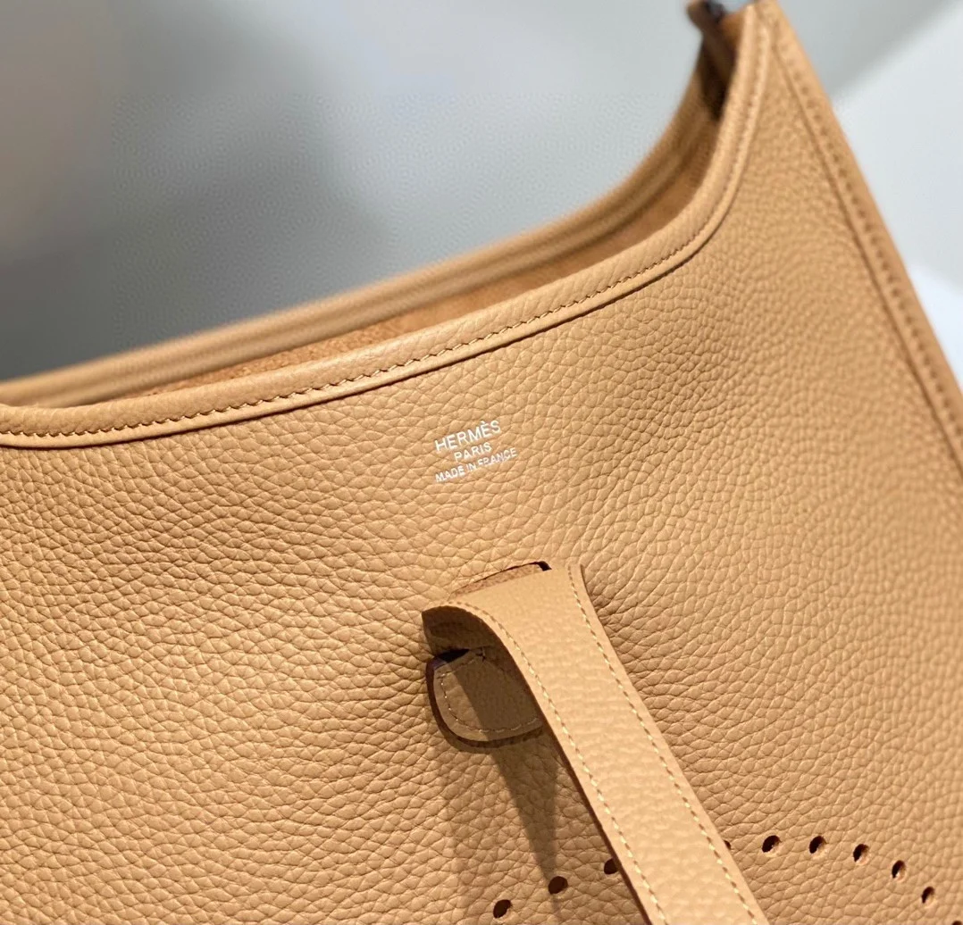 Hermes Evelyne III 29 Bag in Chai Clemence Leather product view 6