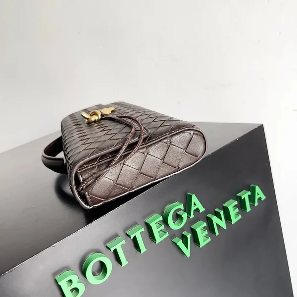 Bottega Veneta Andiamo Clutch with Handle in Fondant Intrecciato Lambskin product view 5