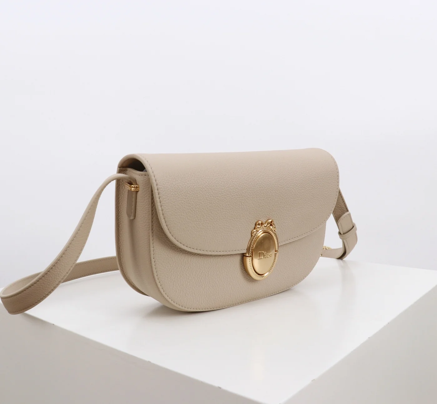 Medium Dior Médaillon Flap Bag — Beige product view 2
