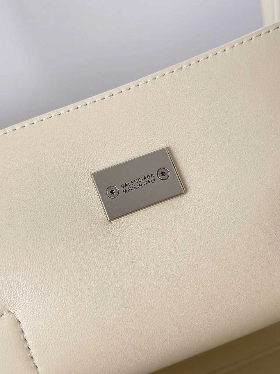 Balenciaga Bel Air Carry All Medium Bag in Beige Calfskin product view 9