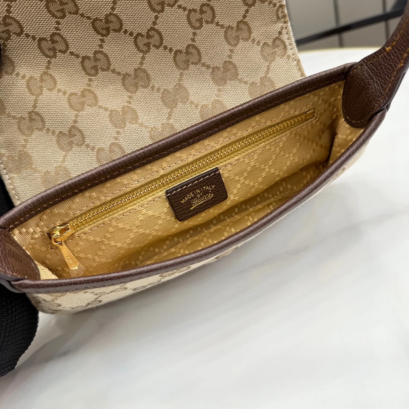 Gucci Jackie Small Shoulder Bag — Beige Jacquard product view 8