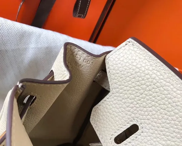 Hermes Birkin 25 Bag In Beton Clemence Leather with GHW product view 4