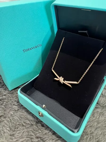 Tiffany & Co. Smooth Knot Pendant Necklace Gold-Tone product photo