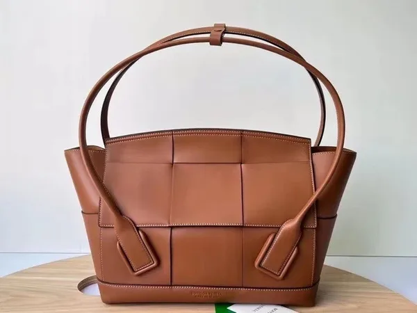 Bottega Veneta Arco Medium Bag In Caramel Intrecciato Calfskin product view 10