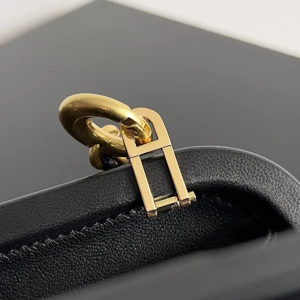 Bottega Veneta Knot Clutch with Chain in Black Intrecciato Lambskin product view 9