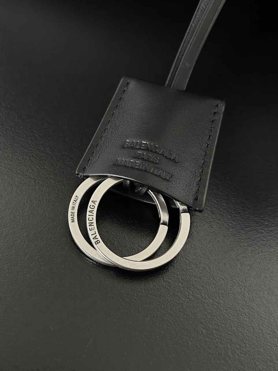 Balenciaga Bel Air Carry All Medium Bag in Noir Calfskin product view 5