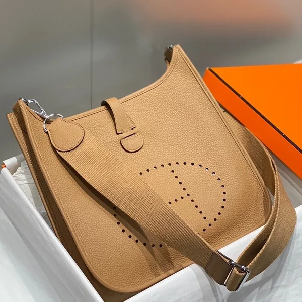 Hermes Evelyne III 29 Bag in Chai Clemence Leather product photo