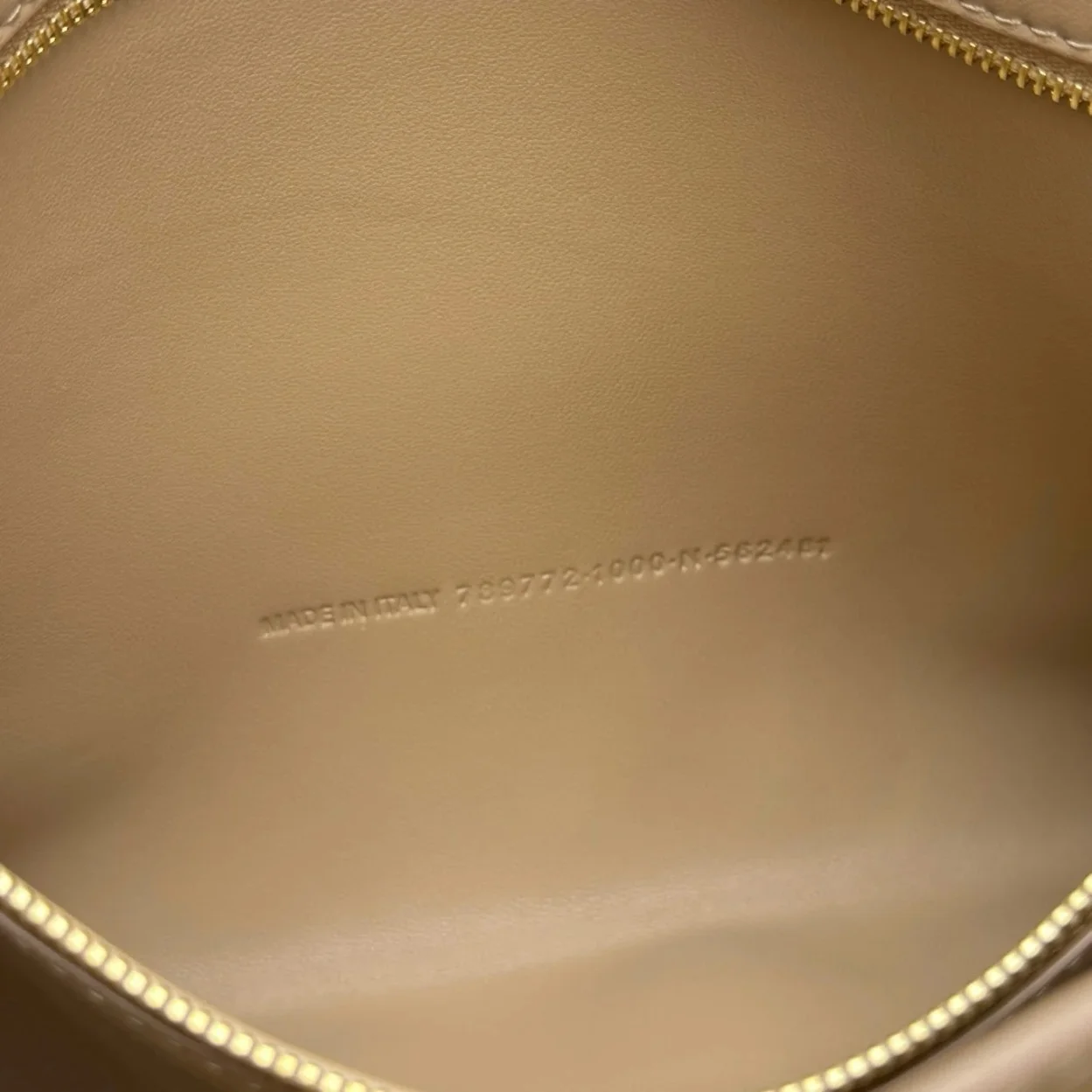 Balenciaga Rodeo Medium Bag in Latte Calfskin product view 3