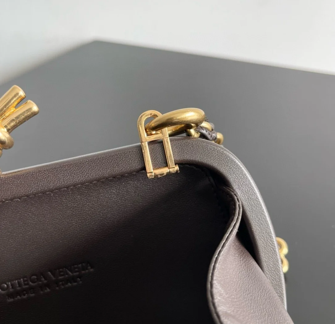 Bottega Veneta Knot Clutch with Chain in Fondant Intrecciato Lambskin product view 7