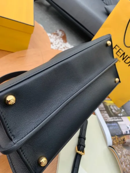 Fendi Peekaboo ISeeU Medium Bag In Black Calfskin product view 3