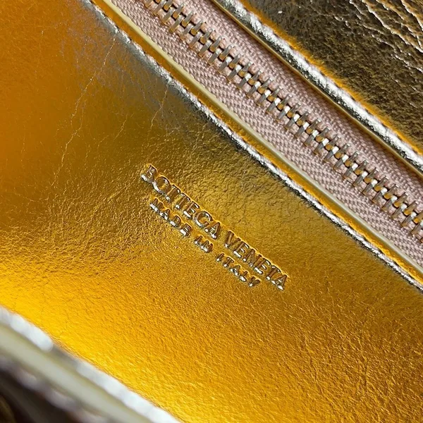 Bottega Veneta Andiamo Clutch with Handle in Gold Metallic Leather product view 10