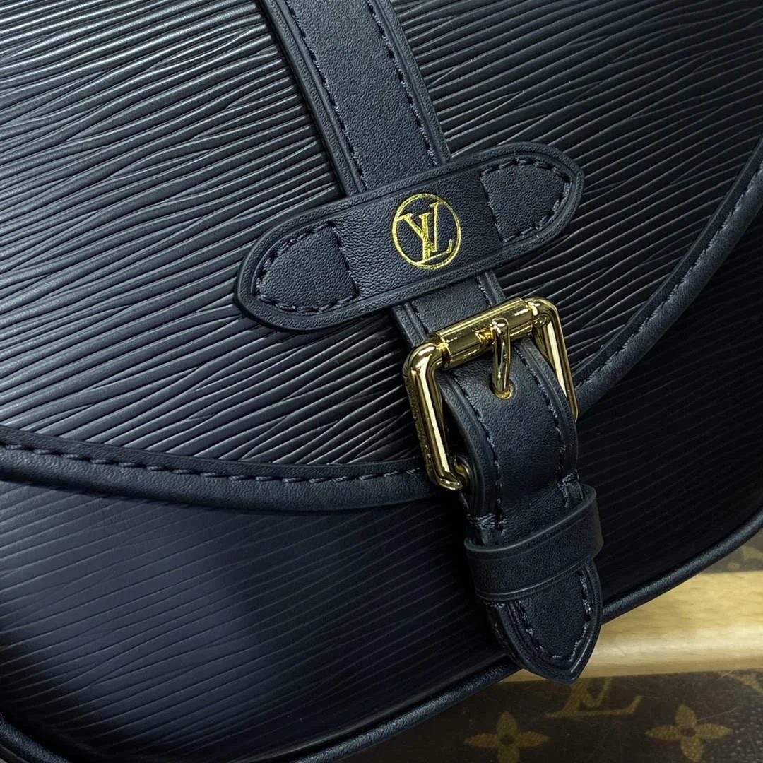 Louis Vuitton M23469 Saumur BB Saddle Bag Black product view 5