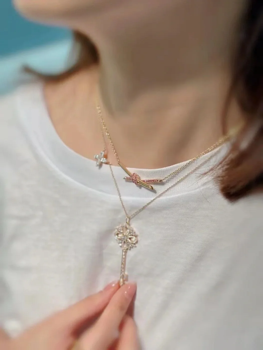 Tiffany & Co. Knot Pink Pavé-Effect Pendant Necklace Rose-Tone product view 5