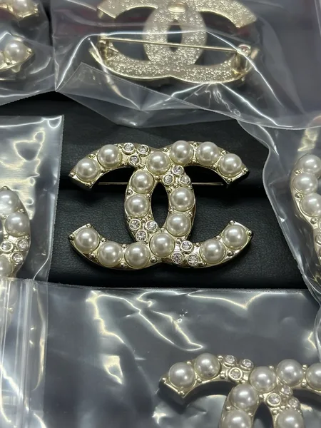 Chanel Pearl-Effect Rhinestone CC Brooch Gold-Tone product photo