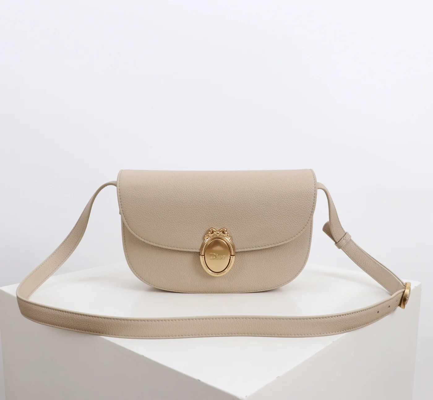 Medium Dior Médaillon Flap Bag — Beige product view 1