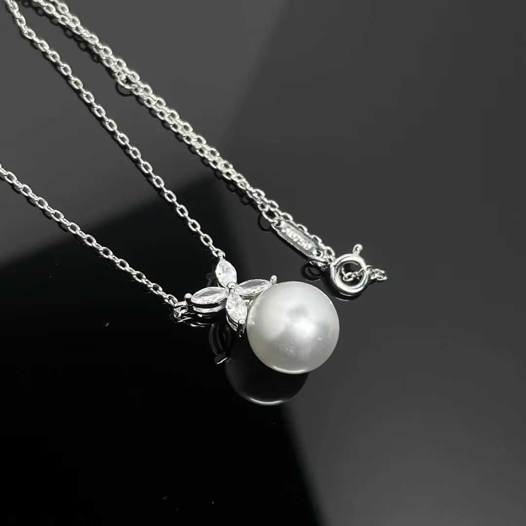 Tiffany & Co. Victoria Flower Pearl-Effect Pendant Necklace Silver-Tone product view 2