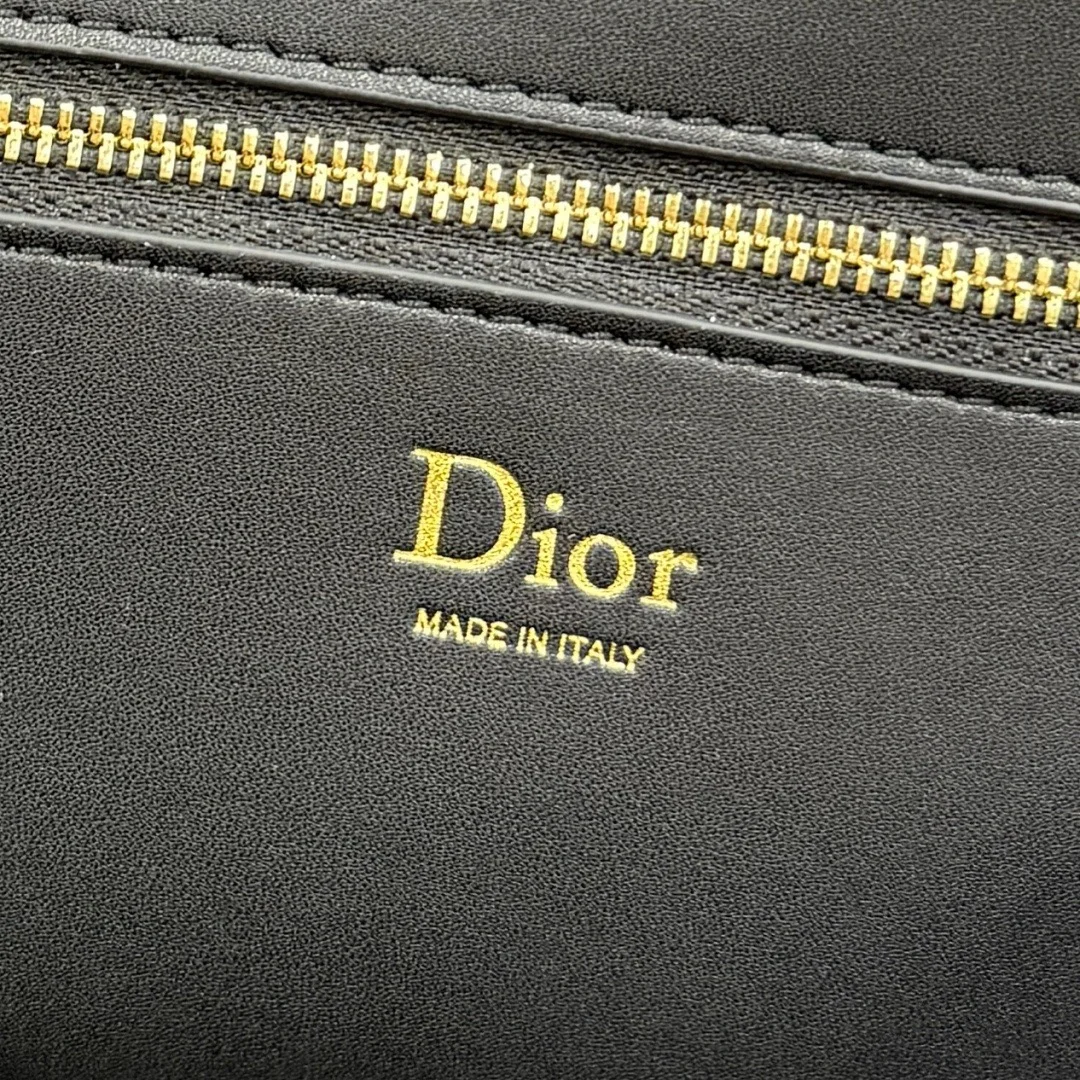 Medium Dior Médaillon Flap Bag — Black product view 9