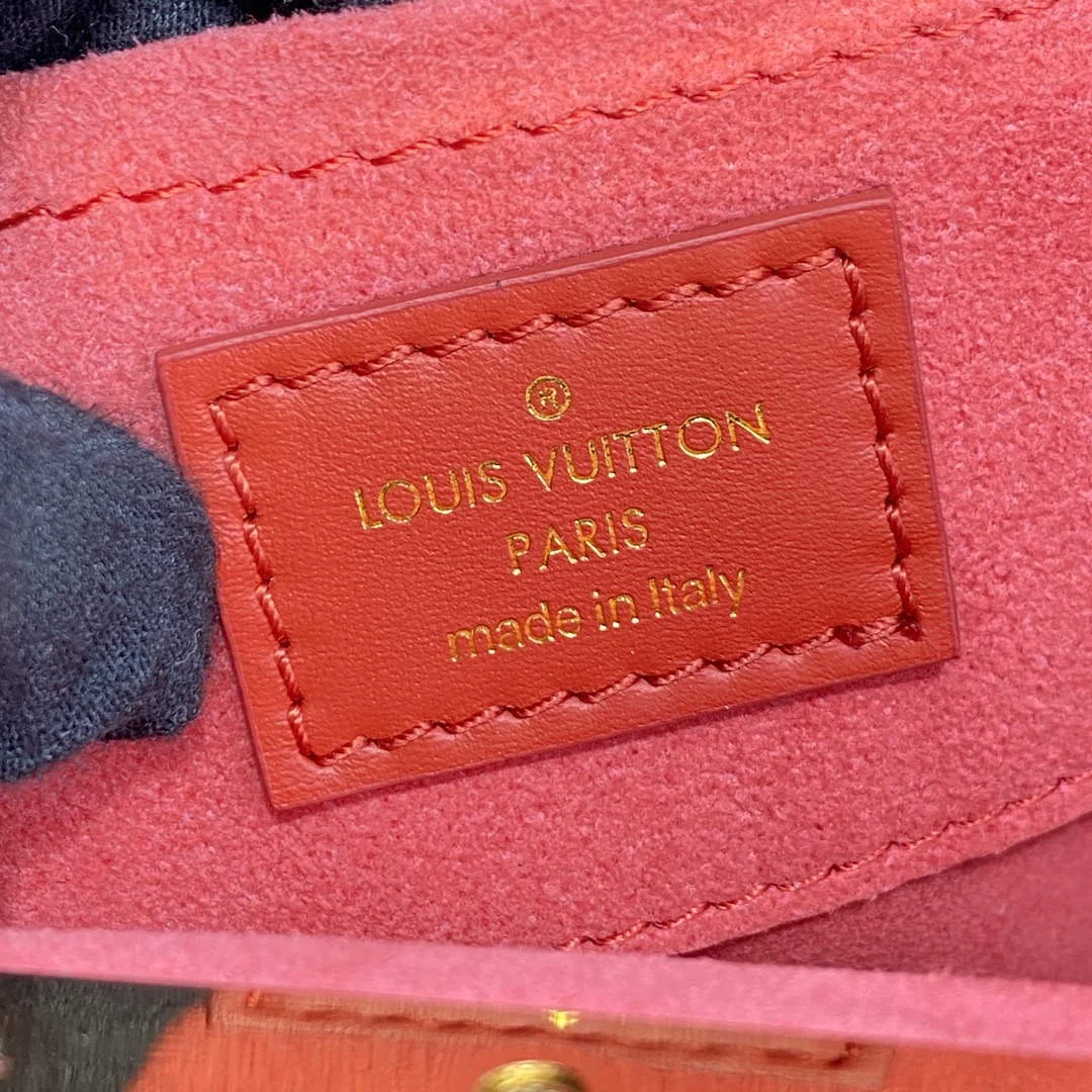 Louis Vuitton M22327 Monogram Clutch Red product view 8
