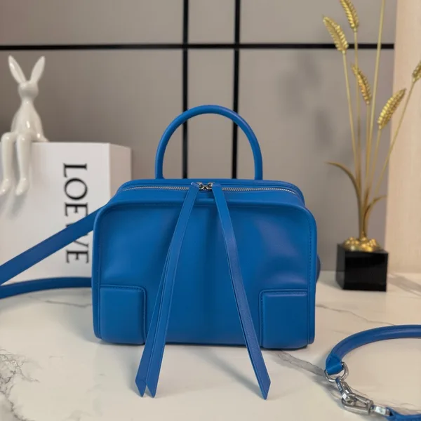 Loewe Amazona 180 Small Bag — Blue product photo