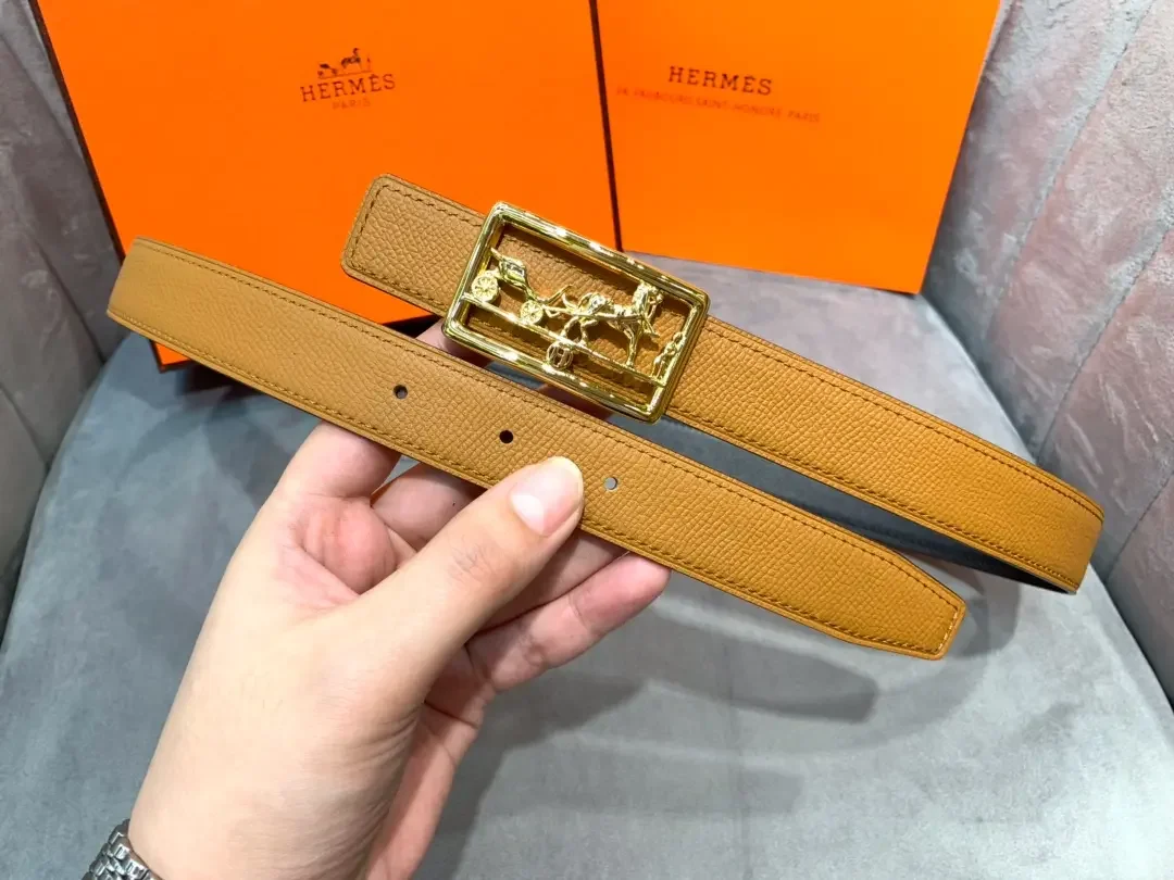 Hermès Tan/Black Reversible Belt with Gold-Tone Horse-and-Carriage Buckle product view 5