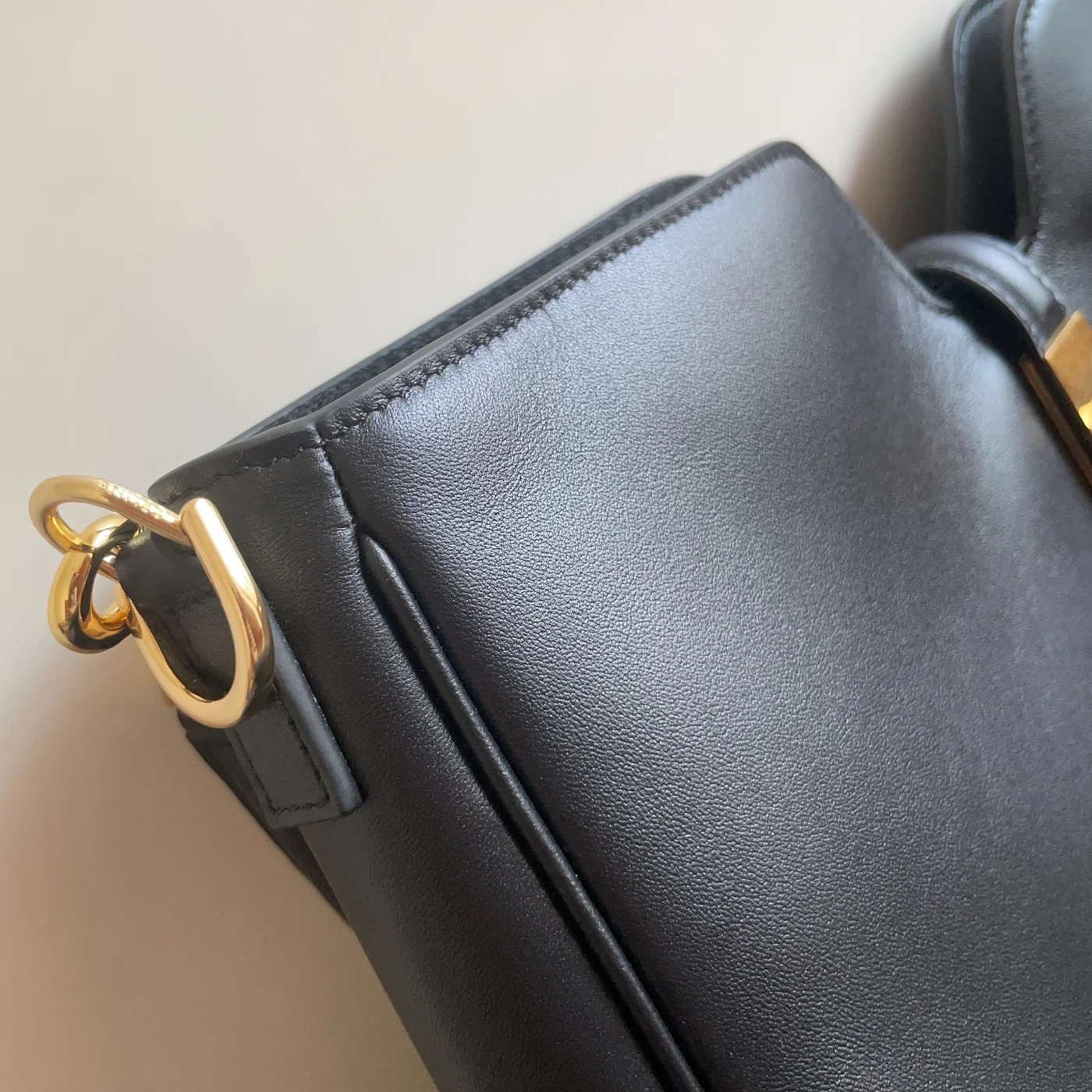 Celine Medium Camille 16 Soft Bag In Smooth Calfskin — Black product view 7