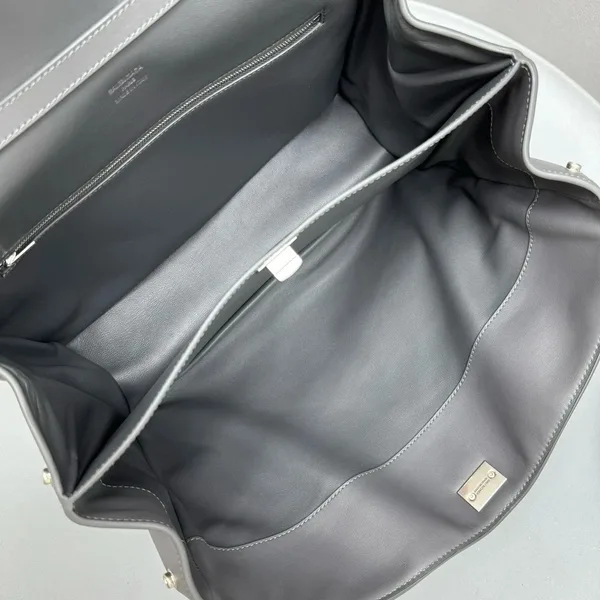 Balenciaga Rodeo Medium Bag in Grey Calfskin product view 6