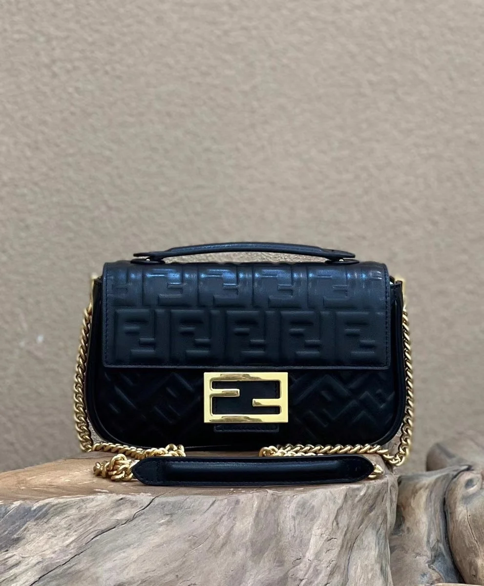 Fendi Baguette Chain Midi Bag In Black Nappa Leather product view 3