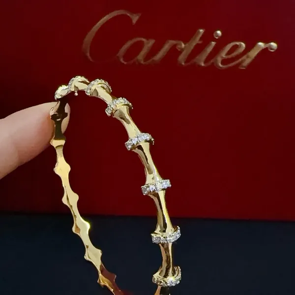 Cartier Gold-Tone Elongated-Link Chain Bracelet product view 7