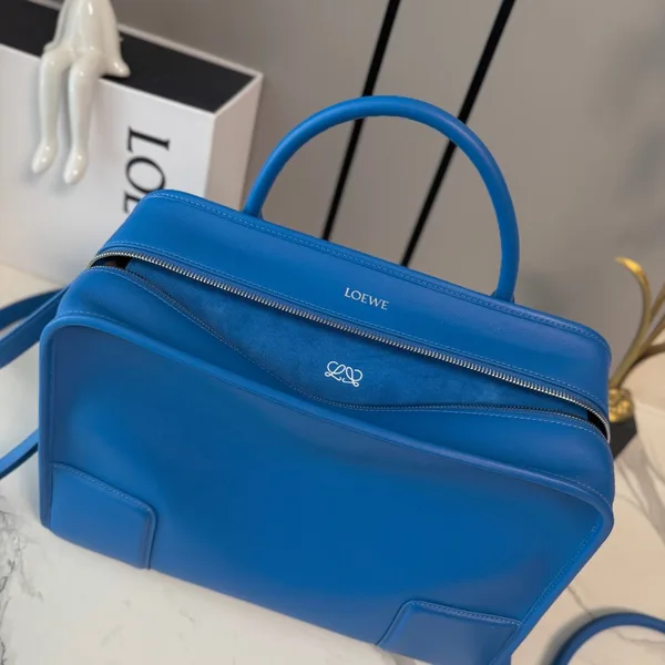 Loewe Amazona 180 Mdeium Bag — Blue product view 8