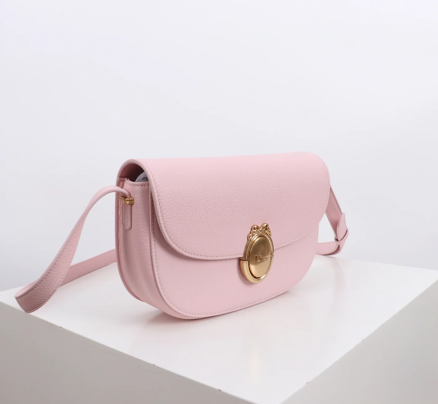 Medium Dior Médaillon Flap Bag — Pink product view 2