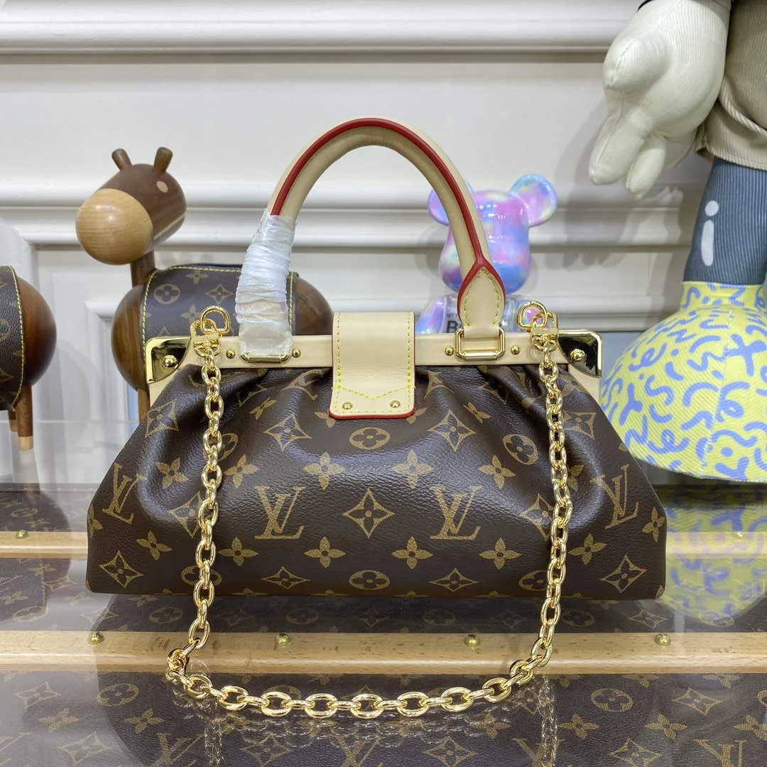 Louis Vuitton M46544 Monogram Clutch product view 2