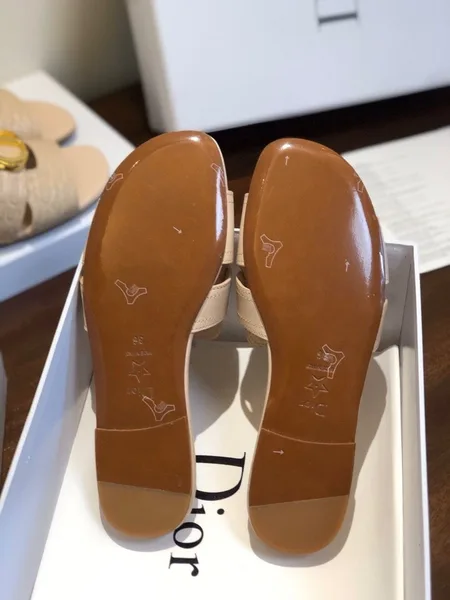 Dior 30 Montaigne Slides In Beige Calfskin product view 8