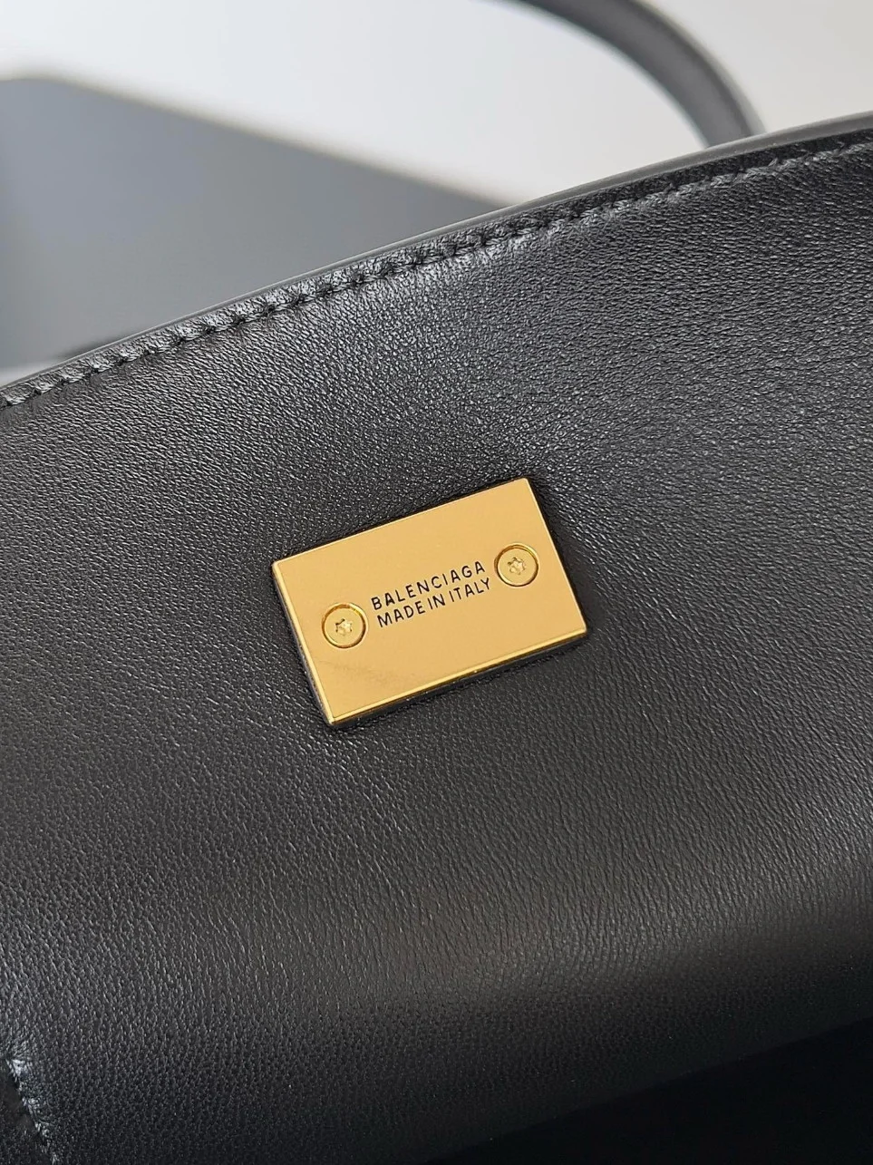 Balenciaga Bel Air Carry All Medium Bag in Black Calfskin product view 10