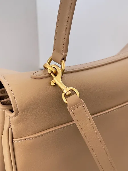 Balenciaga Rodeo Large Bag in Latte Calfskin product view 2