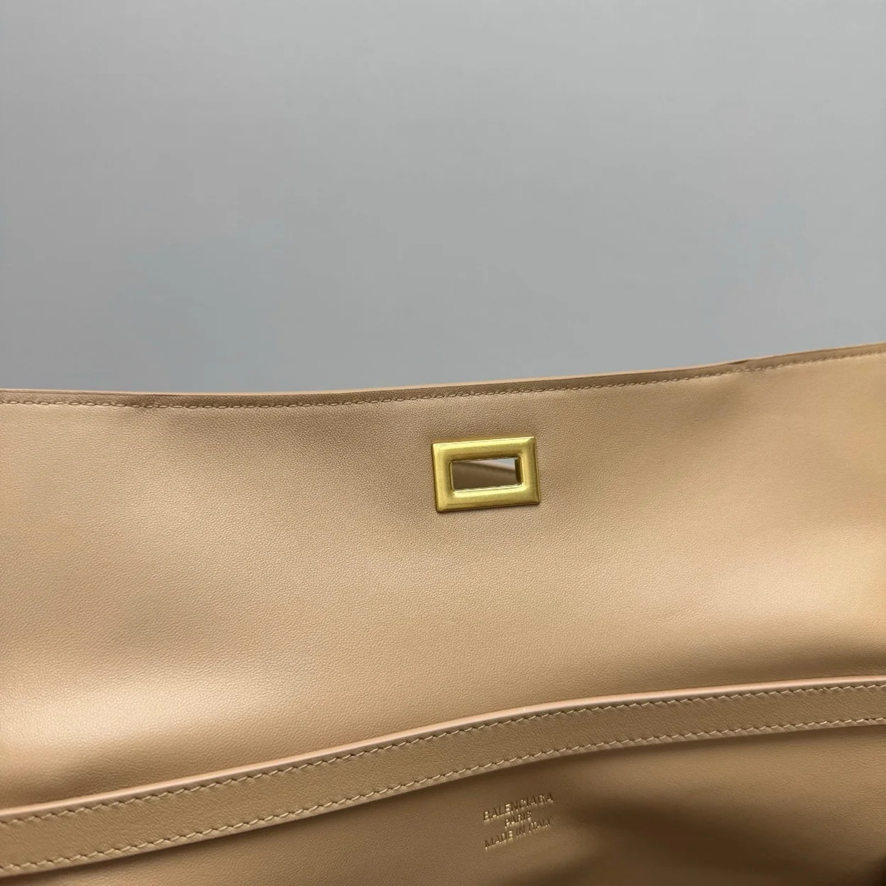 Balenciaga Rodeo Medium Bag in Latte Calfskin product view 13