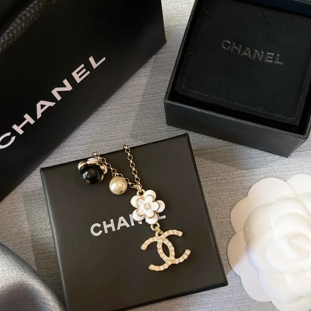 Chanel Flower Pearl-Effect CC Pendant Necklace Gold-Tone product view 9