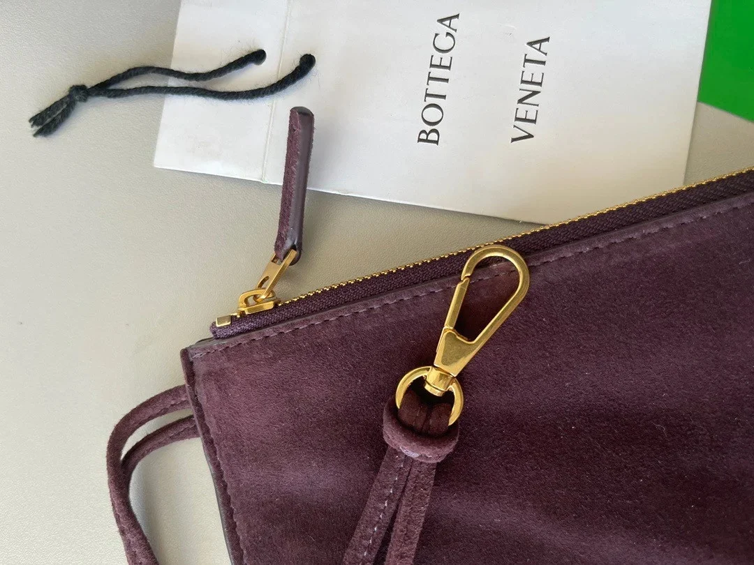 Bottega Veneta Arco Medium Tote In Fondant Intrecciato Lambskin product view 10