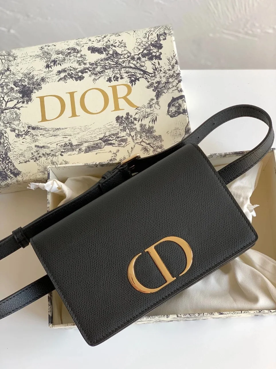 Dior 30 Montaigne 2 In 1 Belt Bag In Black Calfskin product view 2