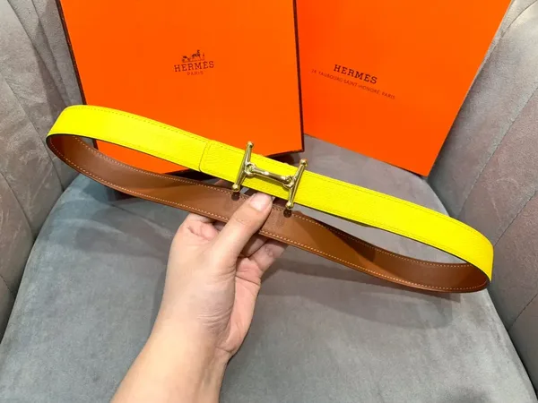Hermès Yellow/Brown Reversible Belt with Gold-Tone Stirrup-Style H Buckle product view 4
