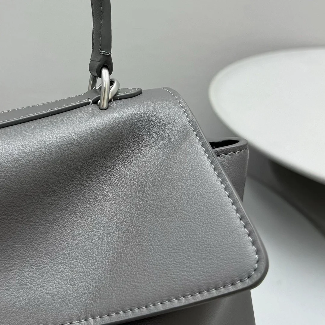 Balenciaga Rodeo Medium Bag in Grey Calfskin product view 7