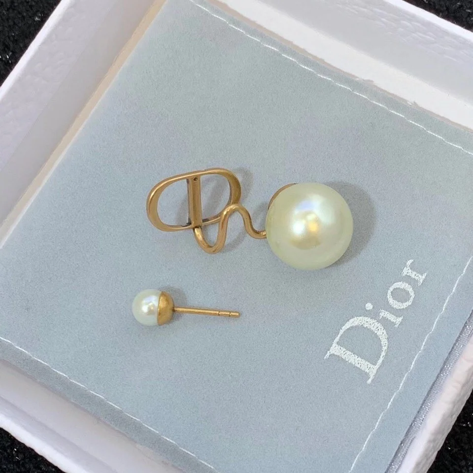 Dior Tribales Ear Jewelry In Antique Gold-Finish Metal and Pearl-Effect Details product view 5