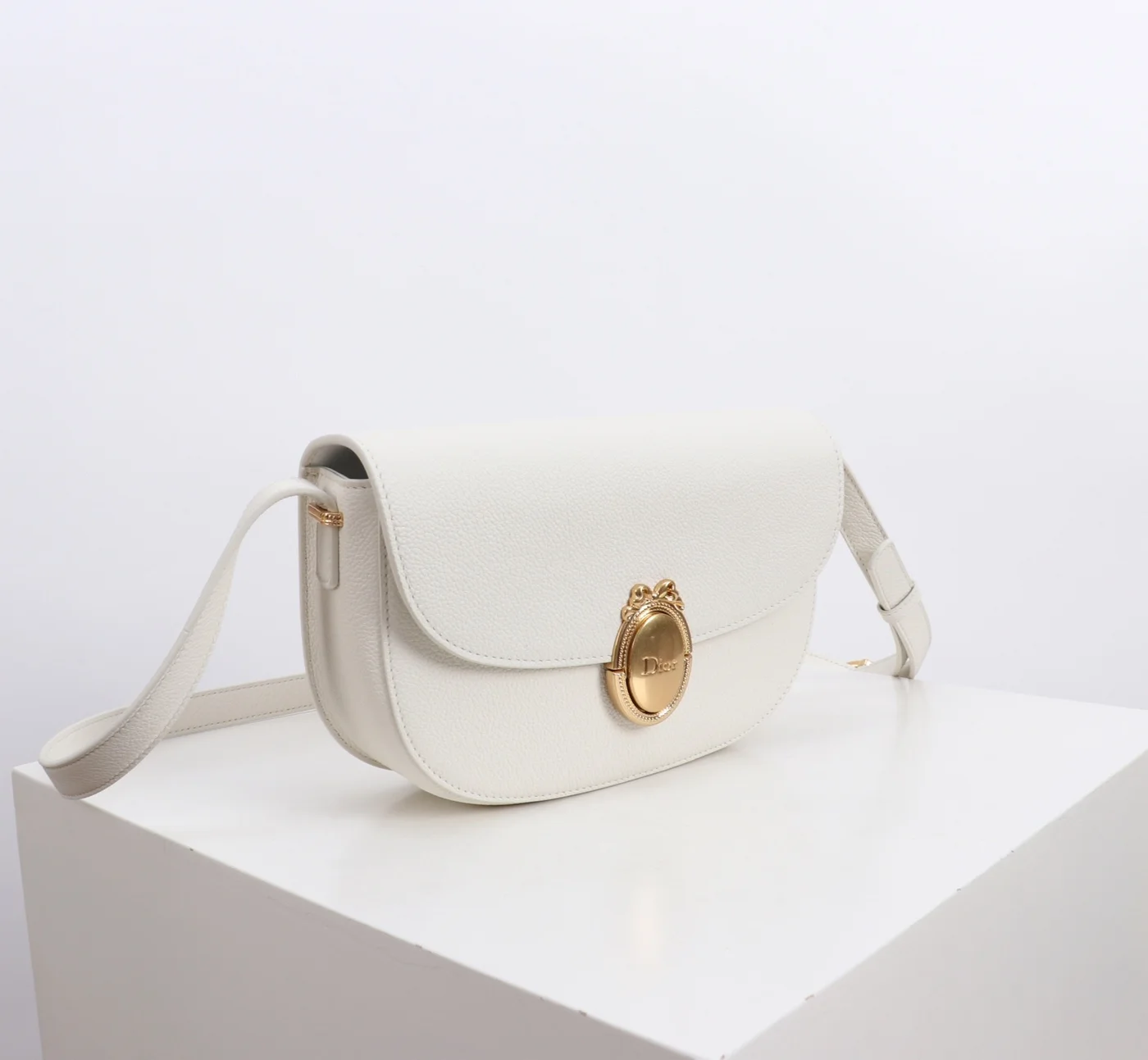 Medium Dior Médaillon Flap Bag — White product view 2