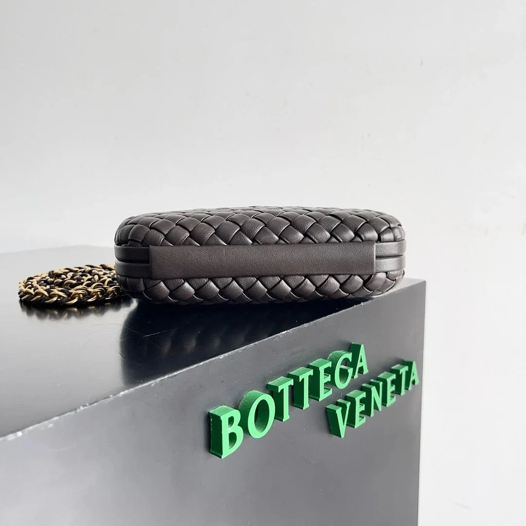 Bottega Veneta Knot Clutch with Chain in Fondant Intrecciato Lambskin product view 5