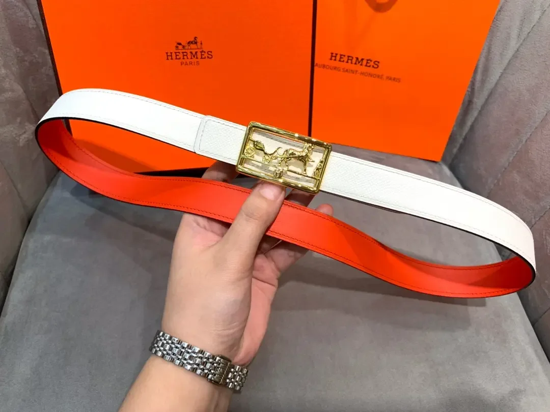 Hermès White/Red Reversible Belt with Gold-Tone Horse-and-Carriage Buckle product view 6