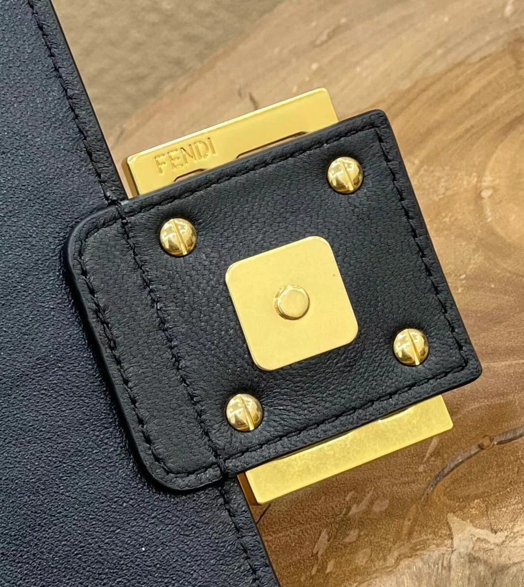 Fendi Baguette Chain Midi Bag In Black Nappa Leather product view 5