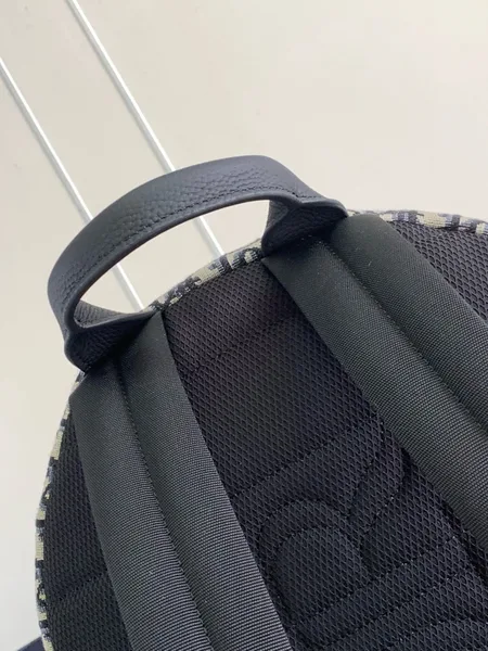 Dior 8 Backpack in Beige and Black Dior Oblique Jacquard product view 4